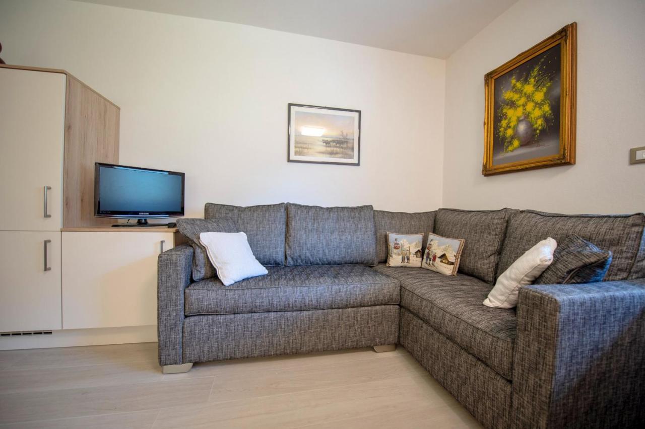Apartments Cesa Bruma オルティゼーイ エクステリア 写真
